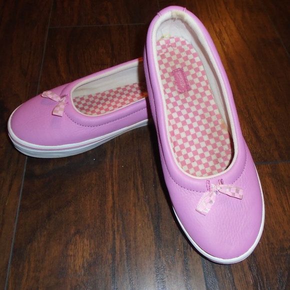 pink bow vans